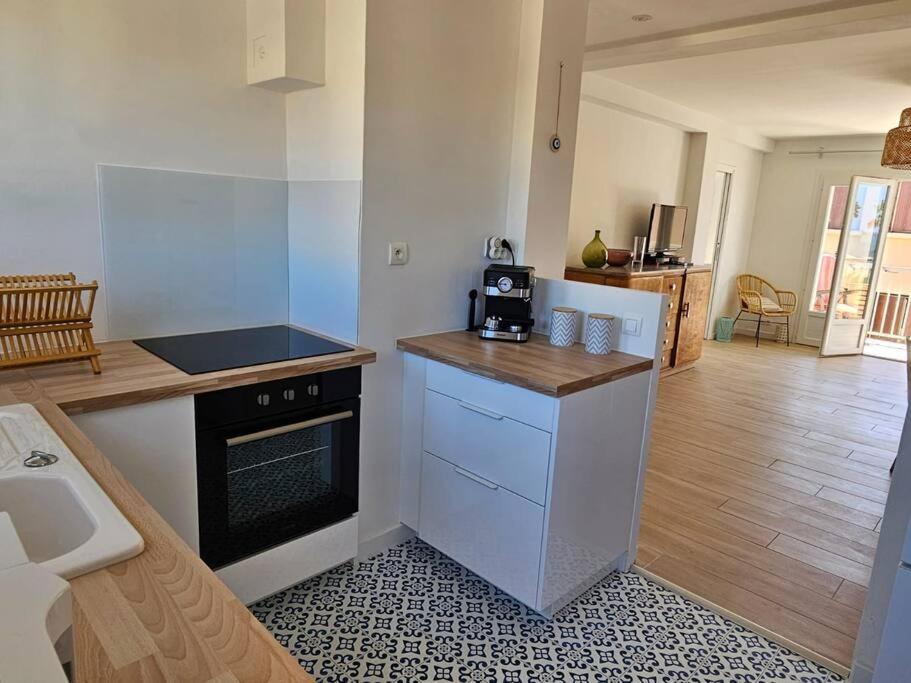 Tres Bel Appartement Vue Mer Six-Fours-les-Plages Esterno foto