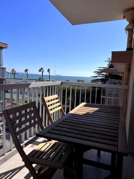 Tres Bel Appartement Vue Mer Six-Fours-les-Plages Esterno foto